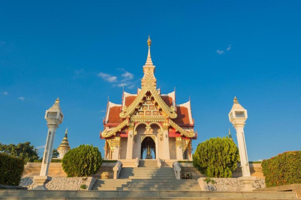 Veethara Boutique Hotel Udon Thani Exteriör bild
