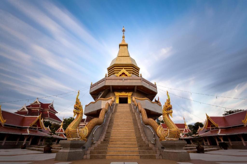 Veethara Boutique Hotel Udon Thani Exteriör bild