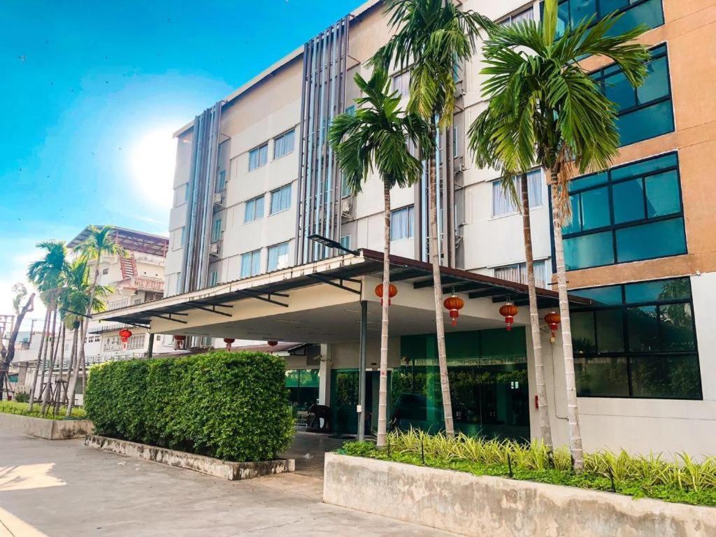 Veethara Boutique Hotel Udon Thani Exteriör bild