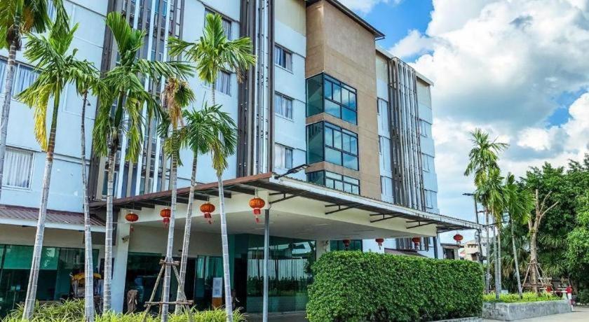 Veethara Boutique Hotel Udon Thani Exteriör bild
